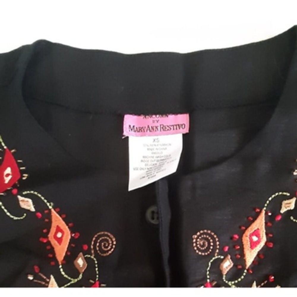 Ancora womens linen blend long shirt top Size XS embroidered beaded button front - Picture 4 of 6
